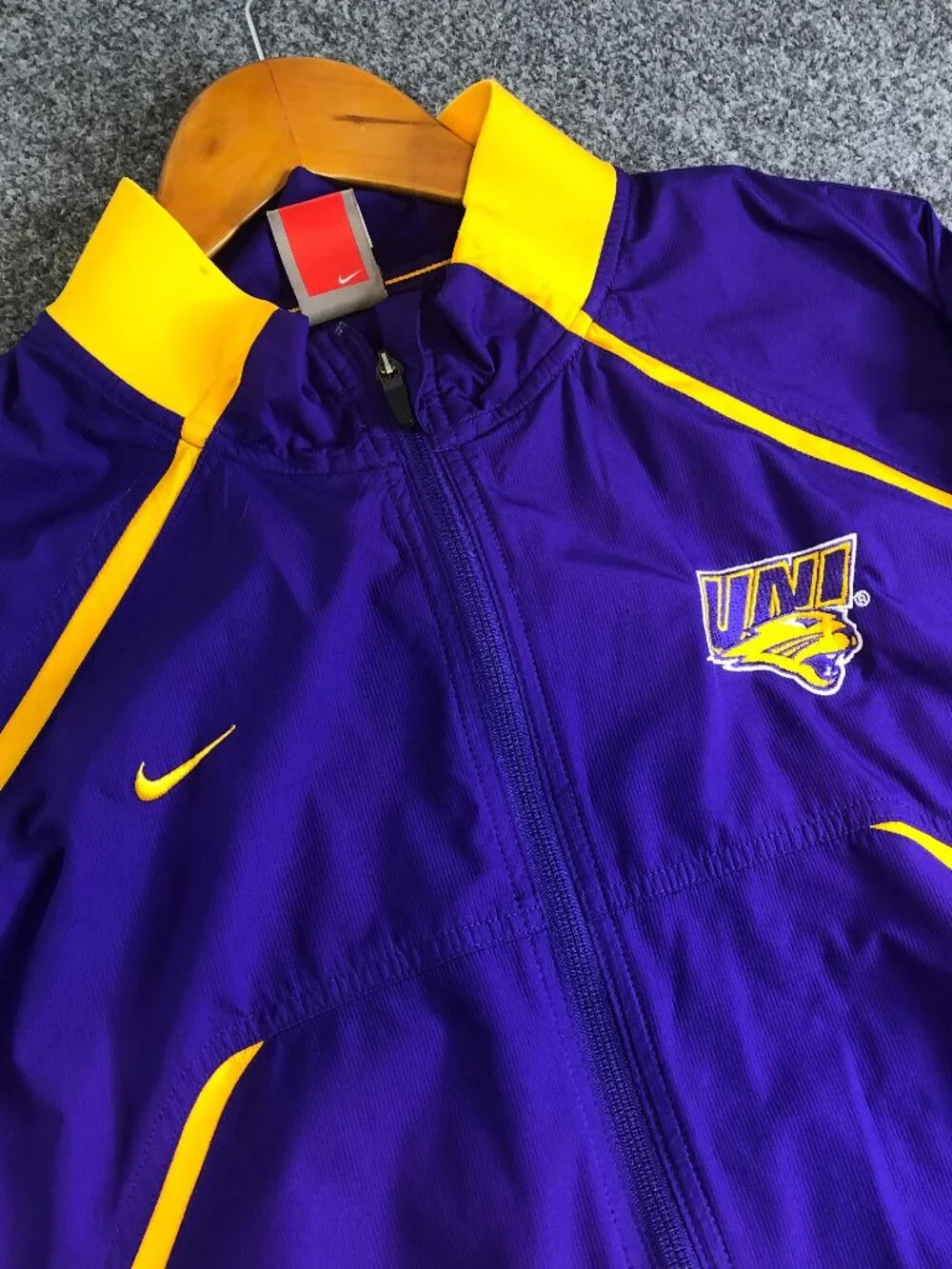 Nike Northern Iowa Panthers Jacket Mens XL Purple Vintage StormFIT Full Zip